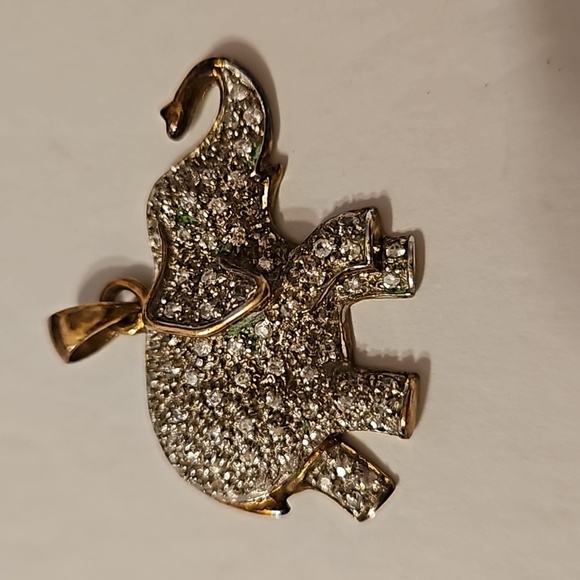 925 Rhinestone & Goldtone Accented & Outline Features Elephant Pendant - Picture 1 of 7